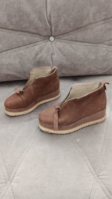 Обувь женская, сапоги, полуботинки