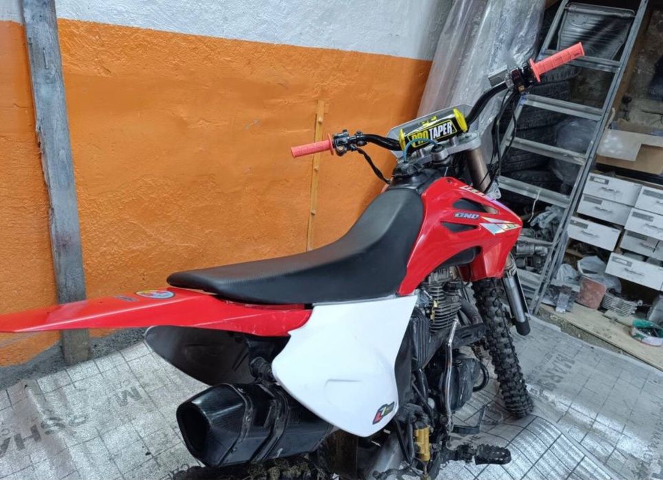 Продам эндуро срочно 250 куб