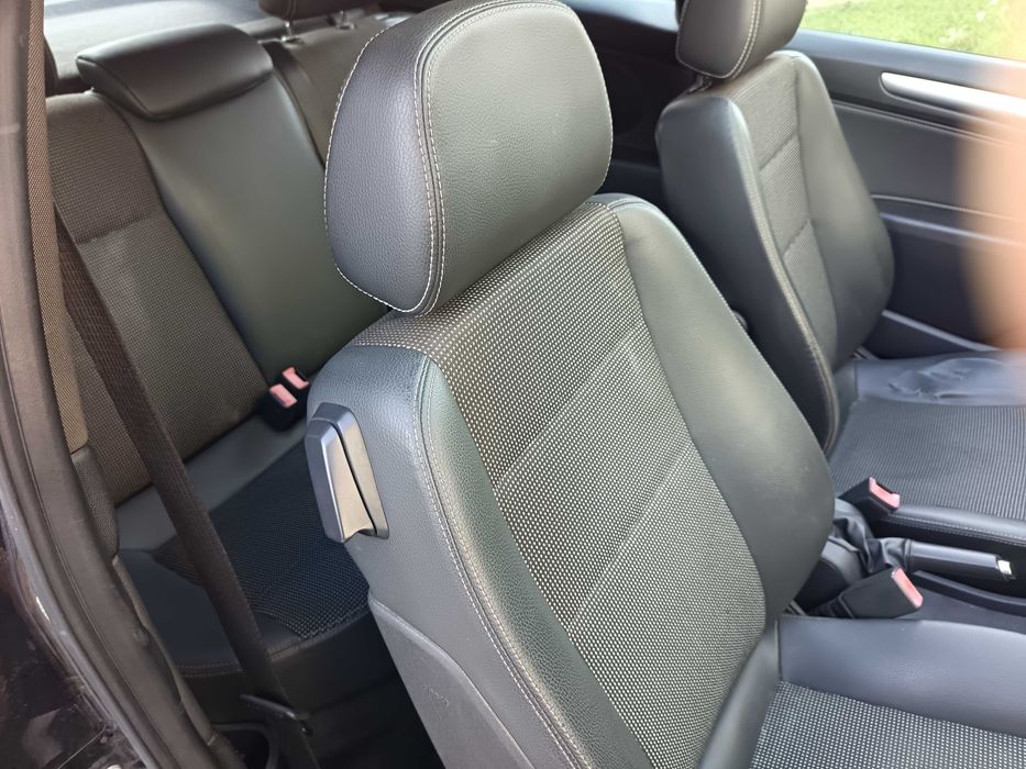 Opel sport GTC. Din 2010. Preț 1950 euro.