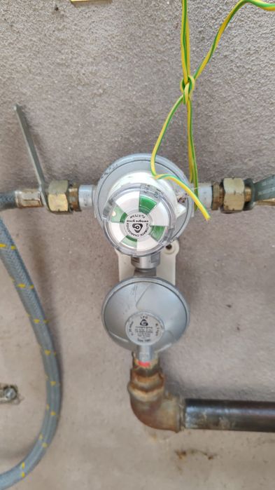 Set 2 butelii 80 litri plus centralina 4 posturi plus regulator pres