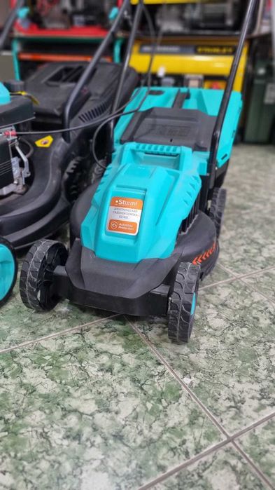 Электро и бензо газонокосилка