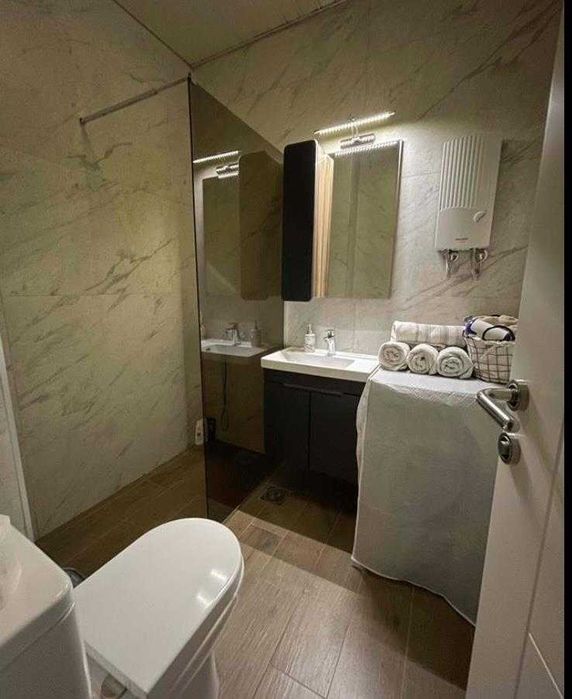 Дава се под наем Двустаен апартамент в Бургас, Изгрев - 56 кв.м за 178.5 € - Снимка #3