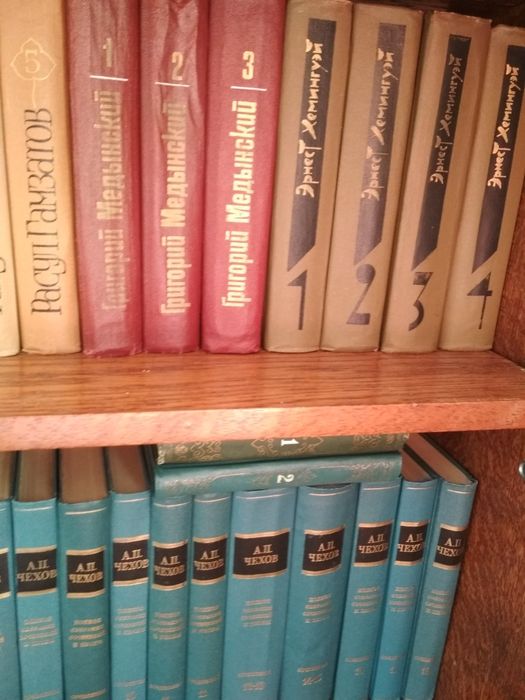 Продам библиотеку. Книги