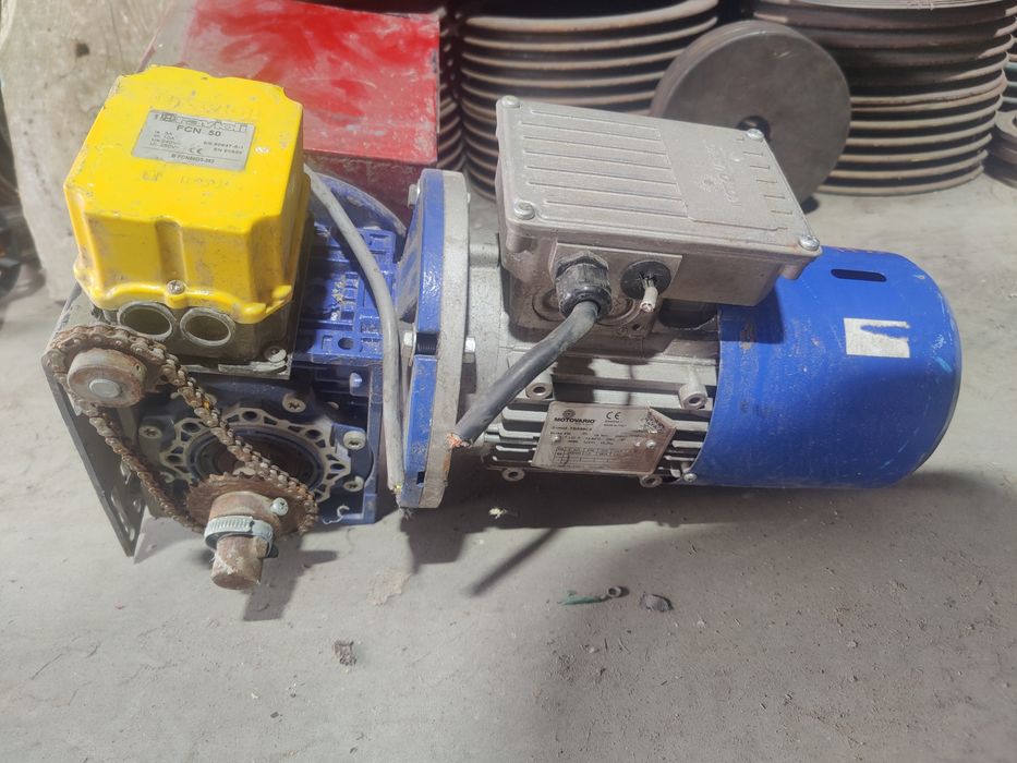 Motor electric trifazat cu reductor, 1.5kW, 280rpm, 380V