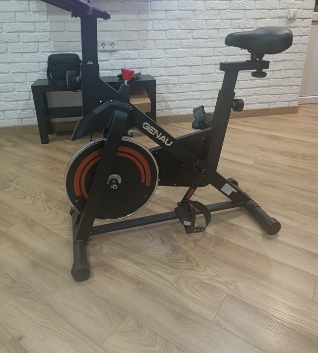 Велотренажёр Genau