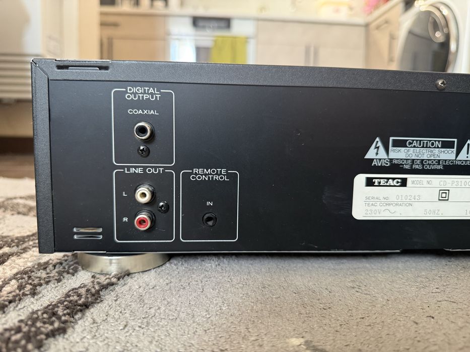 Teac CD-P3100 CD Player