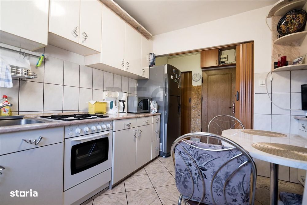 RECO, Apartament decomentat cu lift, 3 camere, Zona Rogerius, Oradea