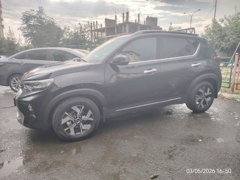 Продаётся Kia Sonet чёрного цвета. Машина в хорошем состоянии.