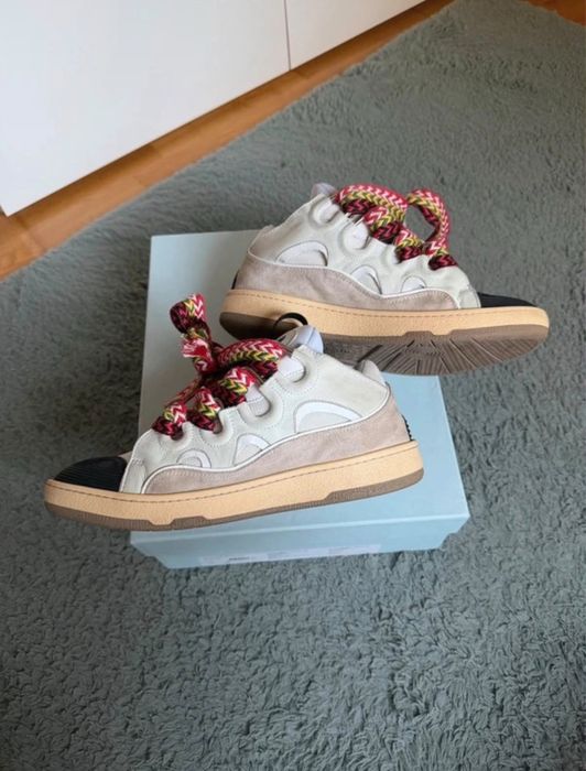 Lanvin Curb