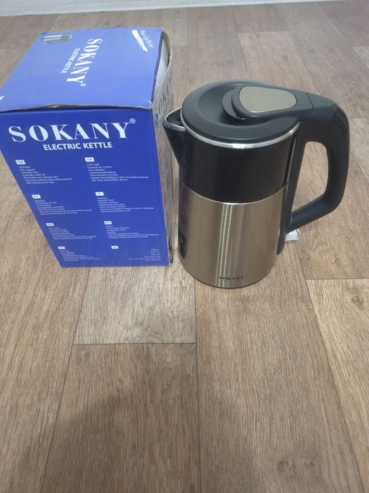 Электрический чайник 2.8 литра