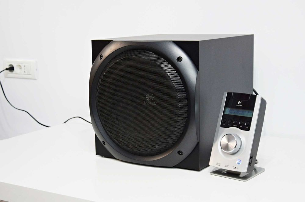Subwoofer Logitech Z5500, sistem activ