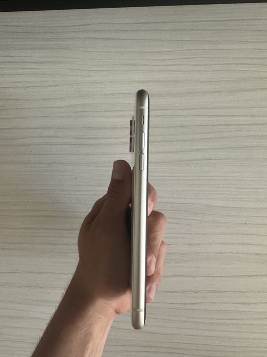 Iphone 11 Alb 64GB