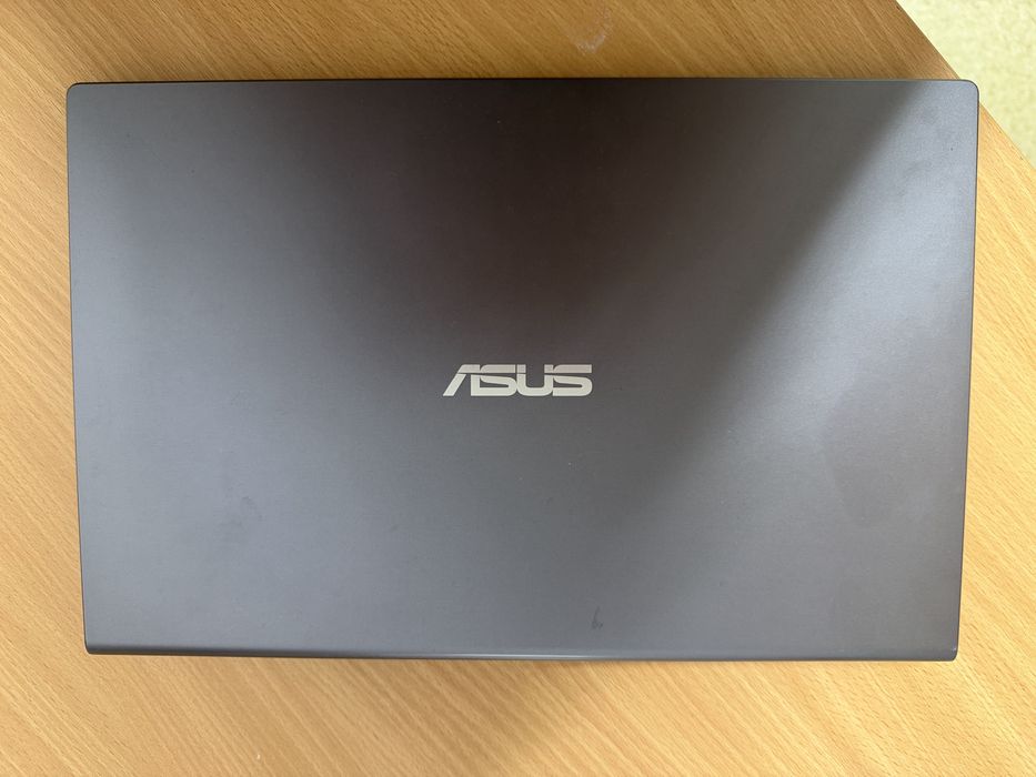 Vand laptop Asus