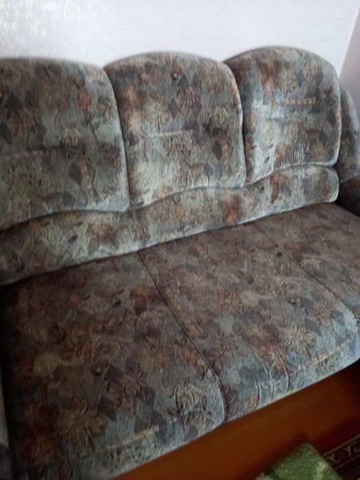 Продам диван в отличном состоянии