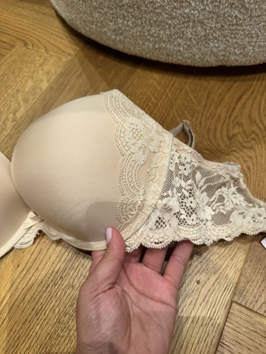 Sutien Victoria’s Secret marimea M