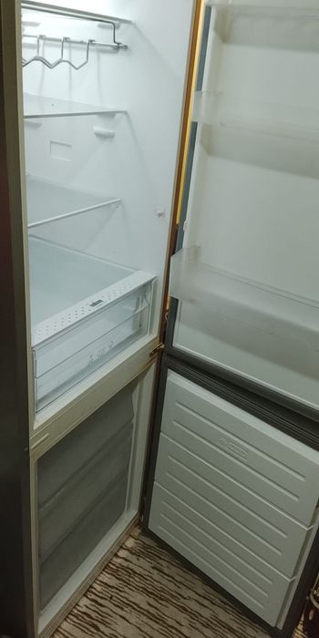 Vand frigider functional