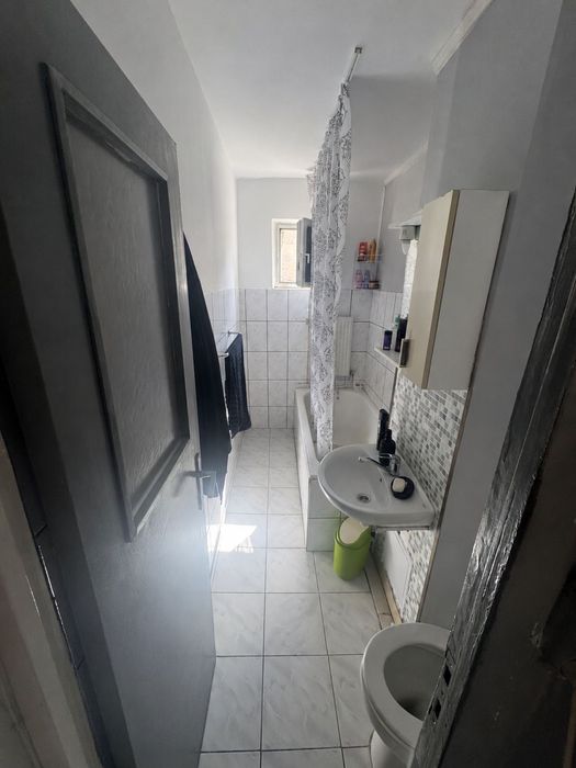 Inchiriez apartament 2 camere