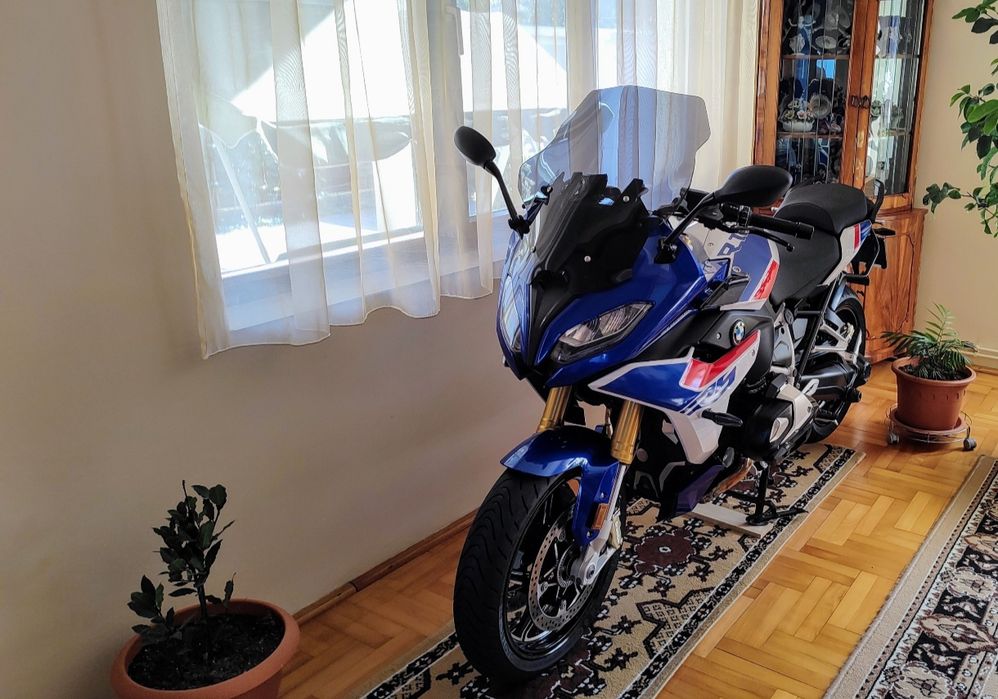 Bmw R1250RS, cu opțiune 719 Billet Shadow, în garanție