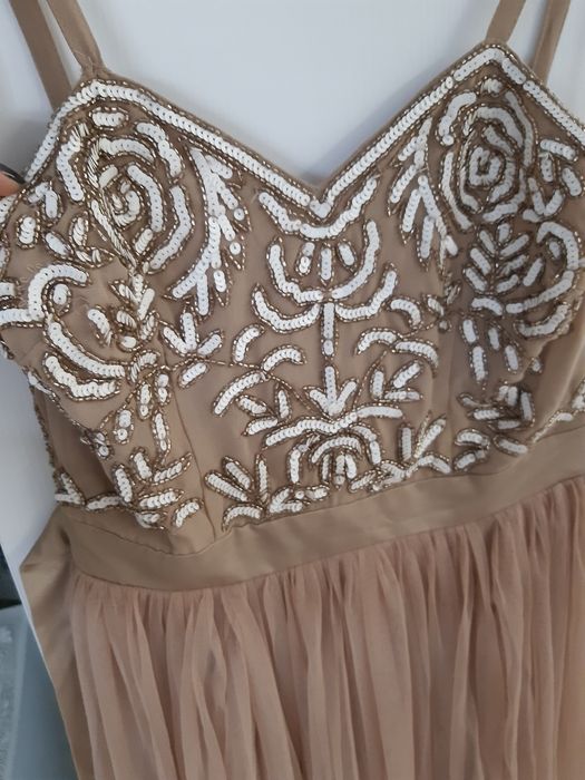 Бутикова рокля