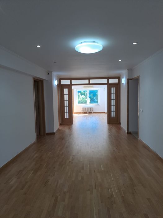Vand apartament 4 camere – Zona Unirii