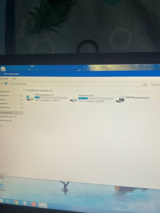 Компьютер сотилади комплект столи билан оладиганла тел килила