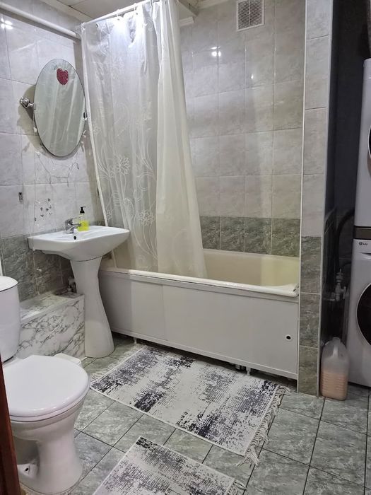Продам 4 комн квартиру район Парк Победы