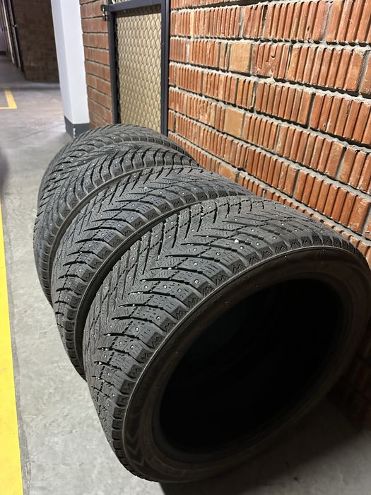 Шины зимние R18 235/45/18