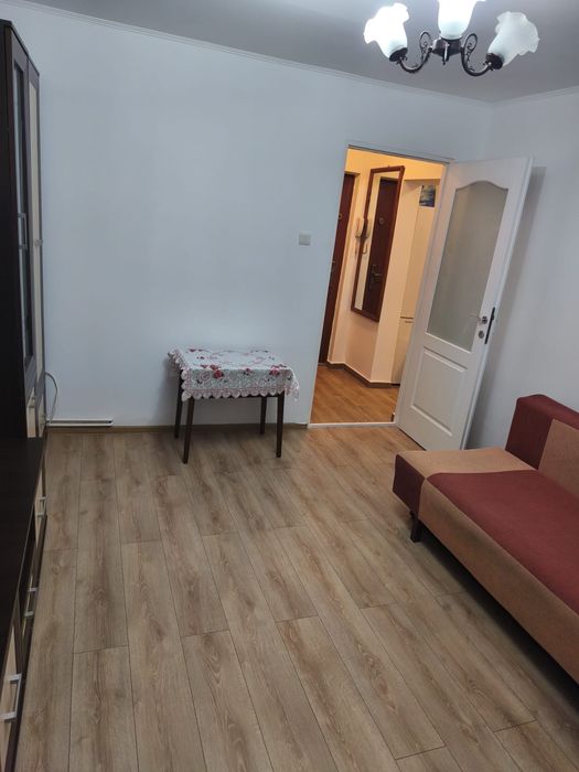 Inchiriez garsoniera strada Turturelelor Bistrița