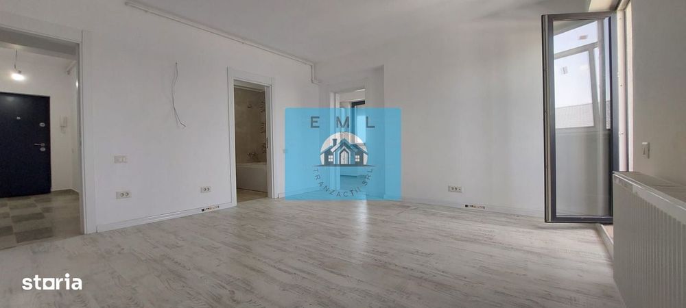 Apartament cu terasa si balcon — fotografia 1