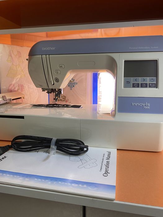 Машинка Вышивальная Brother-700E.