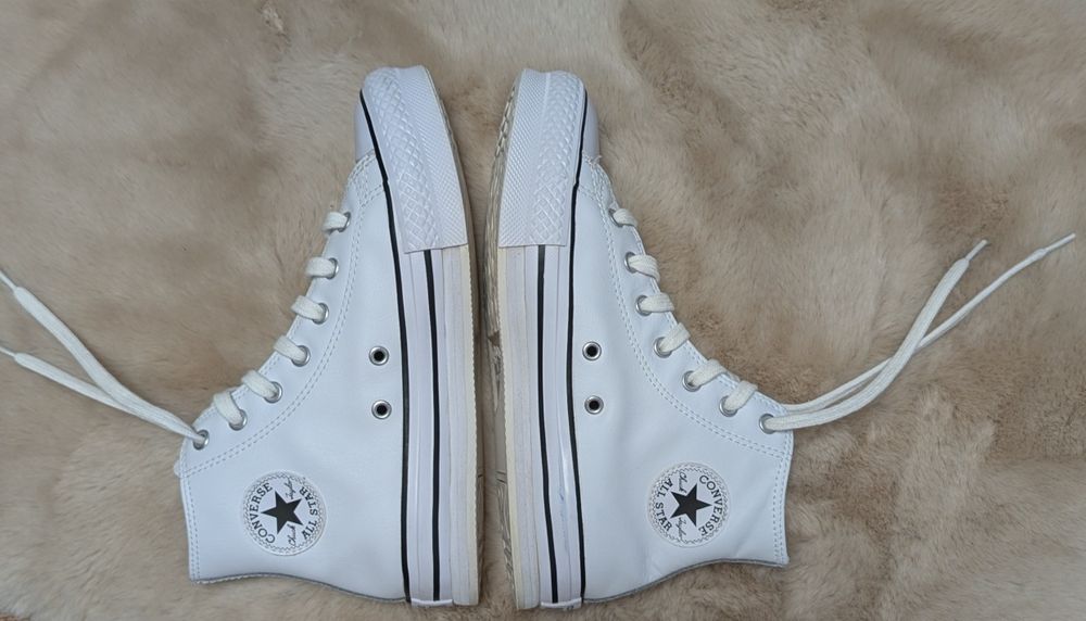Converse All Star – adidași albi din piele, stare foarte bună, 36,5