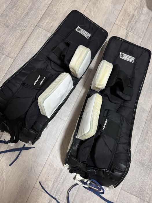 Хоккейные щитки вратаря