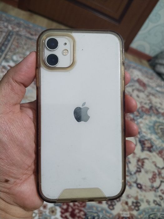 iPhone 11 с гарантией