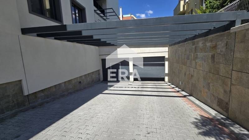 ЕРА ТЕРА предлага тристайни и четиристайни апартаменти в нова модерна