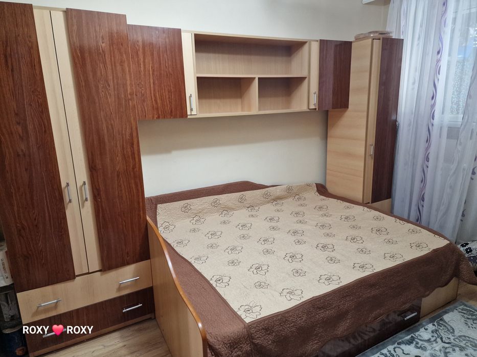 Dormitor  cu pat dublu