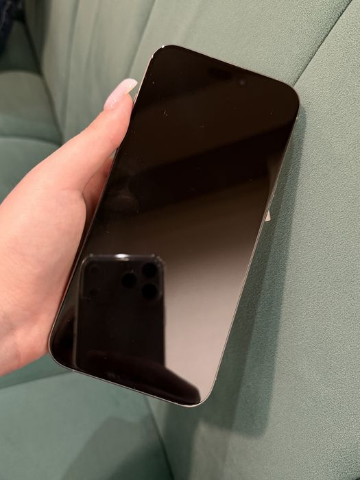 Продам айфон 15 про макс