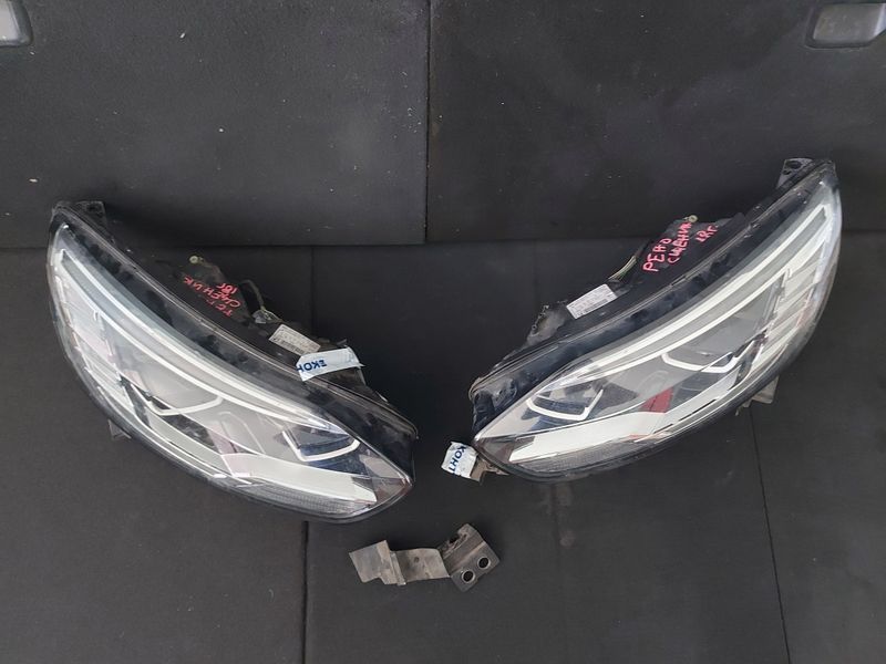 Десен фар Renault Scenic 2018г. LED