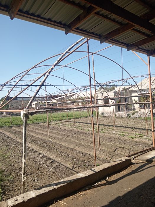 Parnik, 3 sotix, holati yangi