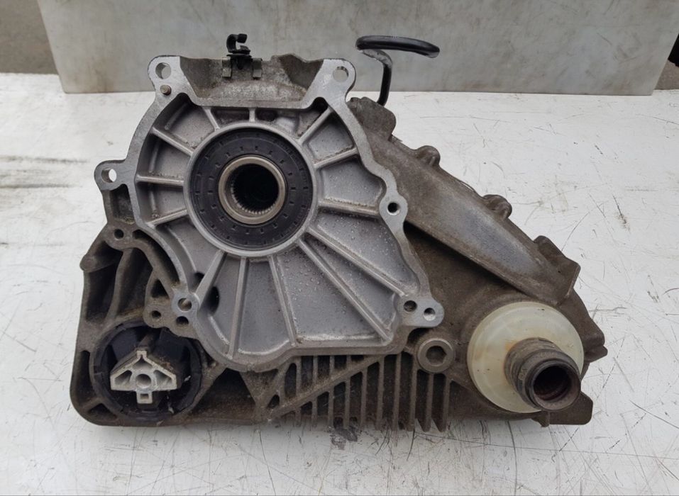 Раздатка ATC700 от бмв Х5 Е70 3d 235к.с