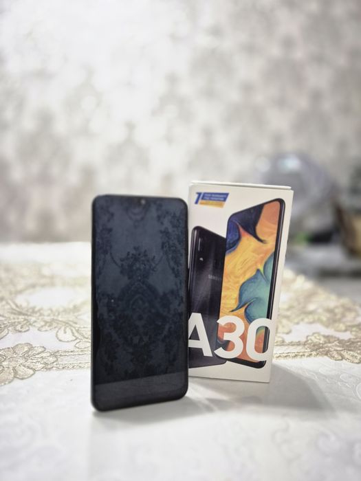Samsung Galaxy A30