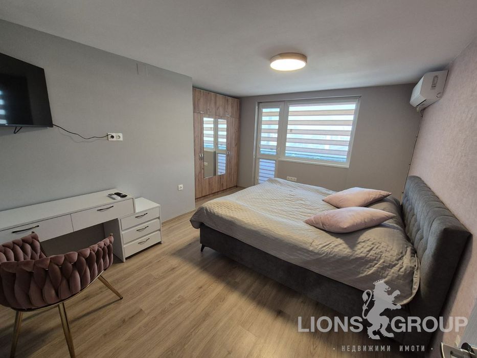 Продава се Тристаен апартамент в Варна, Галата - 92 кв.м за 2066 €/кв.м - Снимка #11