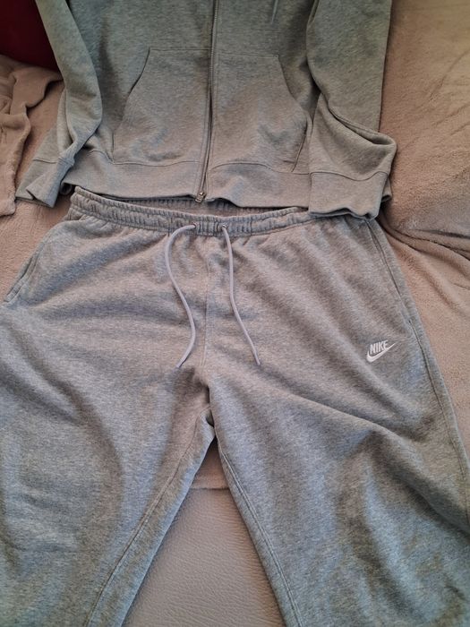 Сив спортен коплект / анцуг