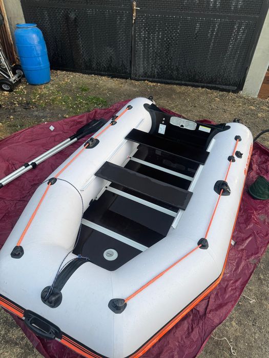 Надуваема лодка Колибри КМ300Д