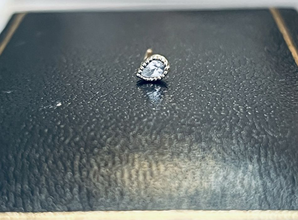 Златен Пиърсинг със брилянт