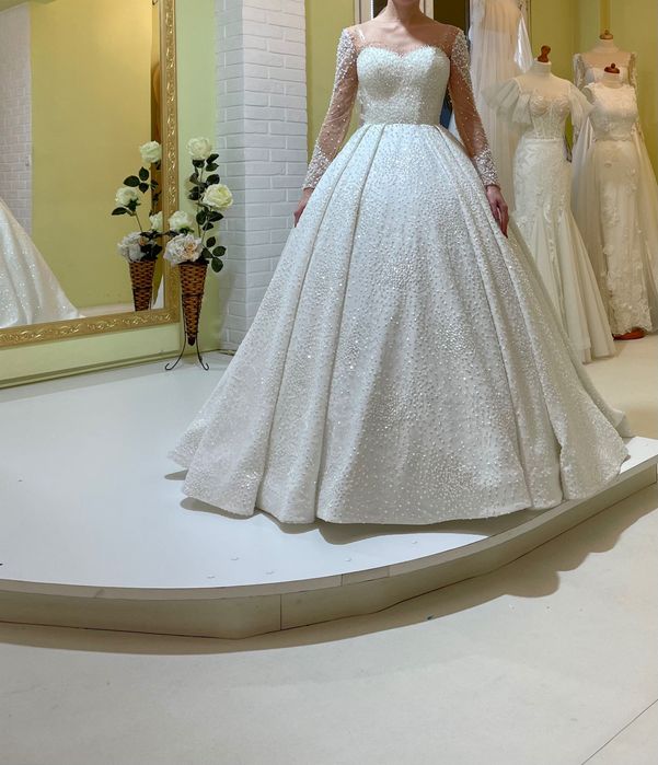 Rochie de mireasa model deosebit marimea XS