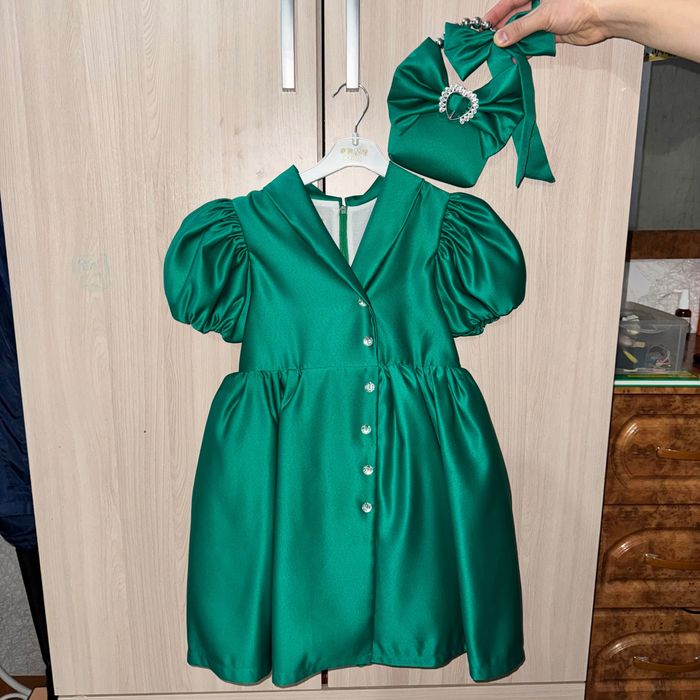 Платье на девочку 122