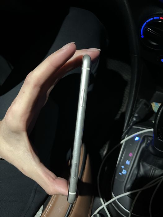 Айфон 11 в хорошем состоянии