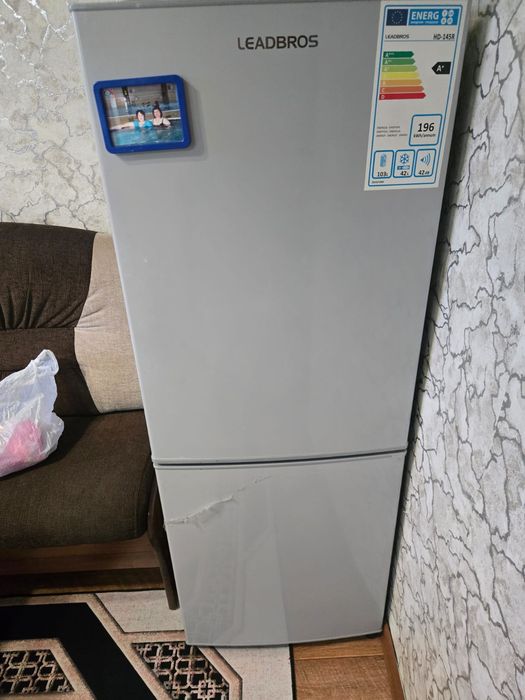 Продам холодильник полностью новый