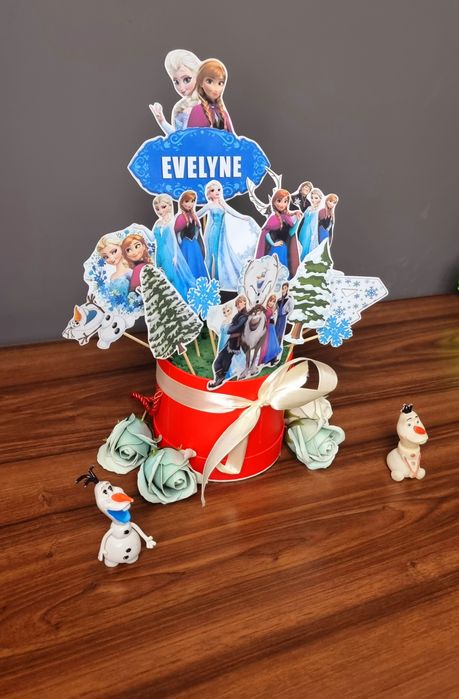 Toppere tort cu Elsa și Ana