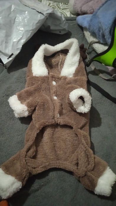 Продам костюмчик и ковточку